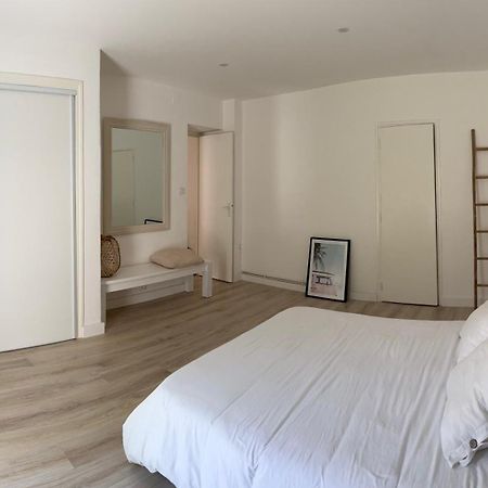 Appartement Agreable 4 Pers A 5 Km De La Plage Сижан Екстериор снимка