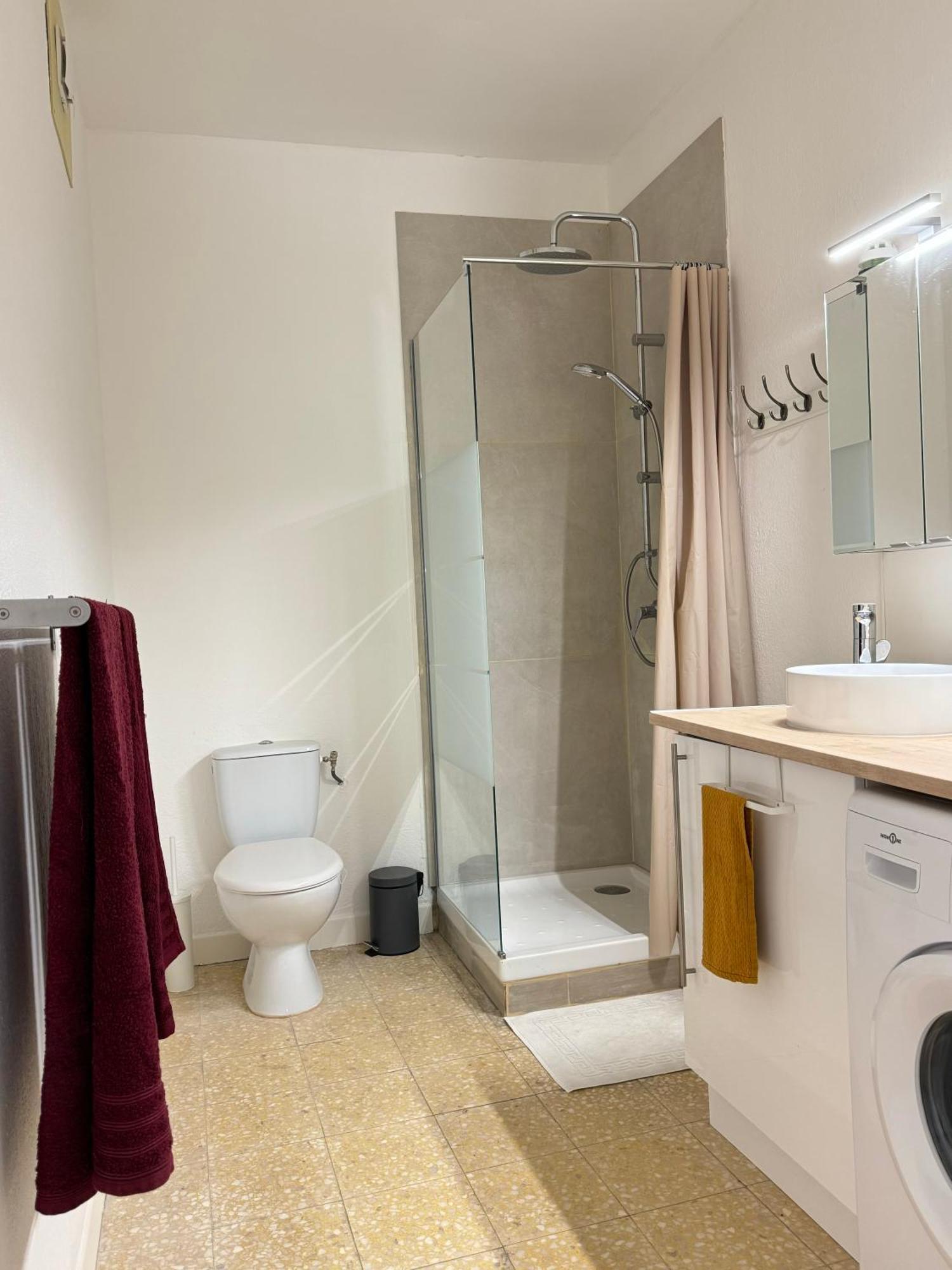 Appartement Agreable 4 Pers A 5 Km De La Plage Сижан Екстериор снимка