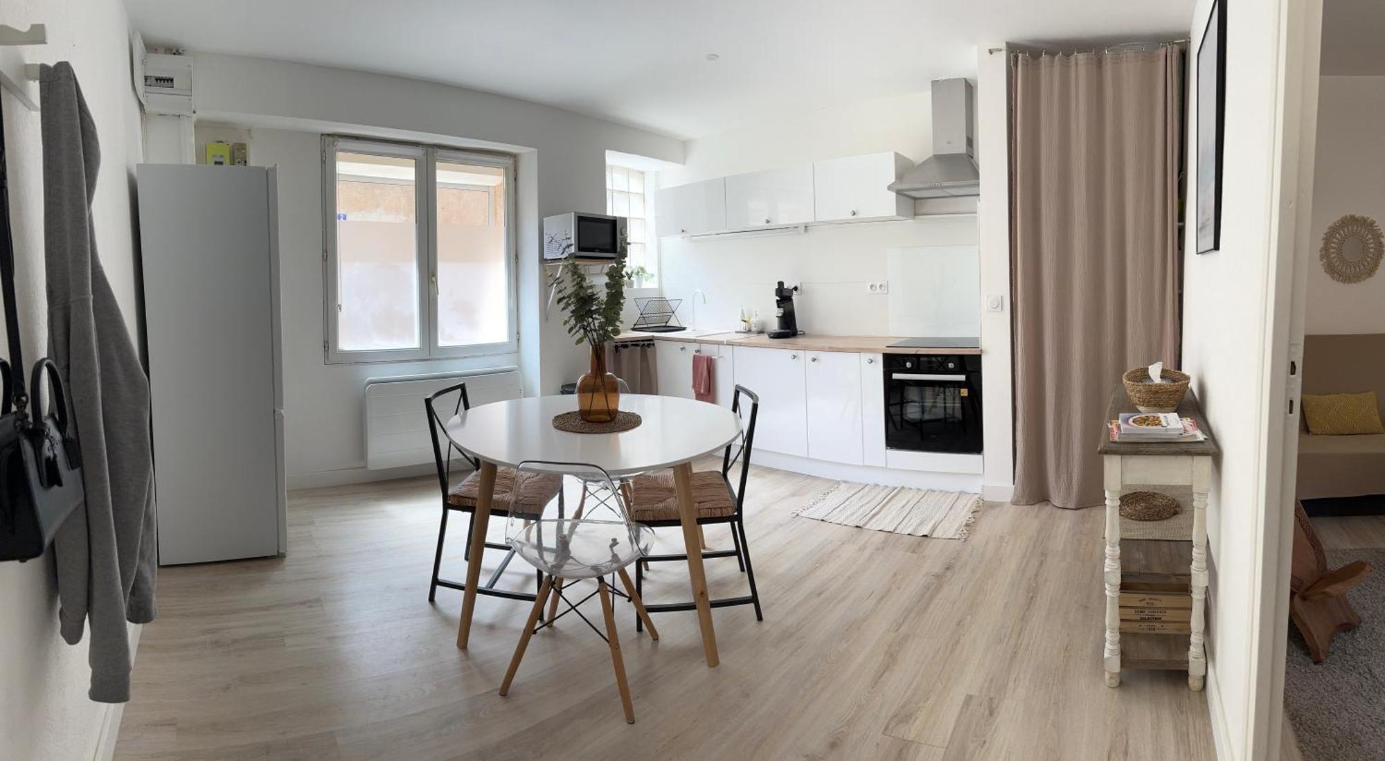 Appartement Agreable 4 Pers A 5 Km De La Plage Сижан Екстериор снимка